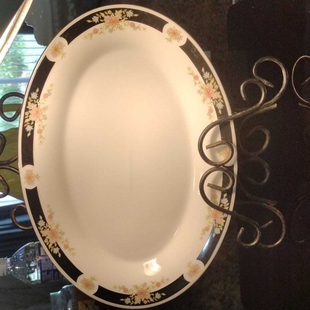 Crown Ming Oval Platter